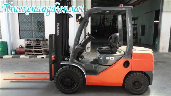 Sử dụng xe nâng điện Toyota mang lại sự tiện lợi cho người dùng